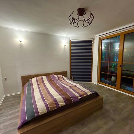 Peaceful Pleasure Apartment & Free Private Parking SJJ Buitenkant foto