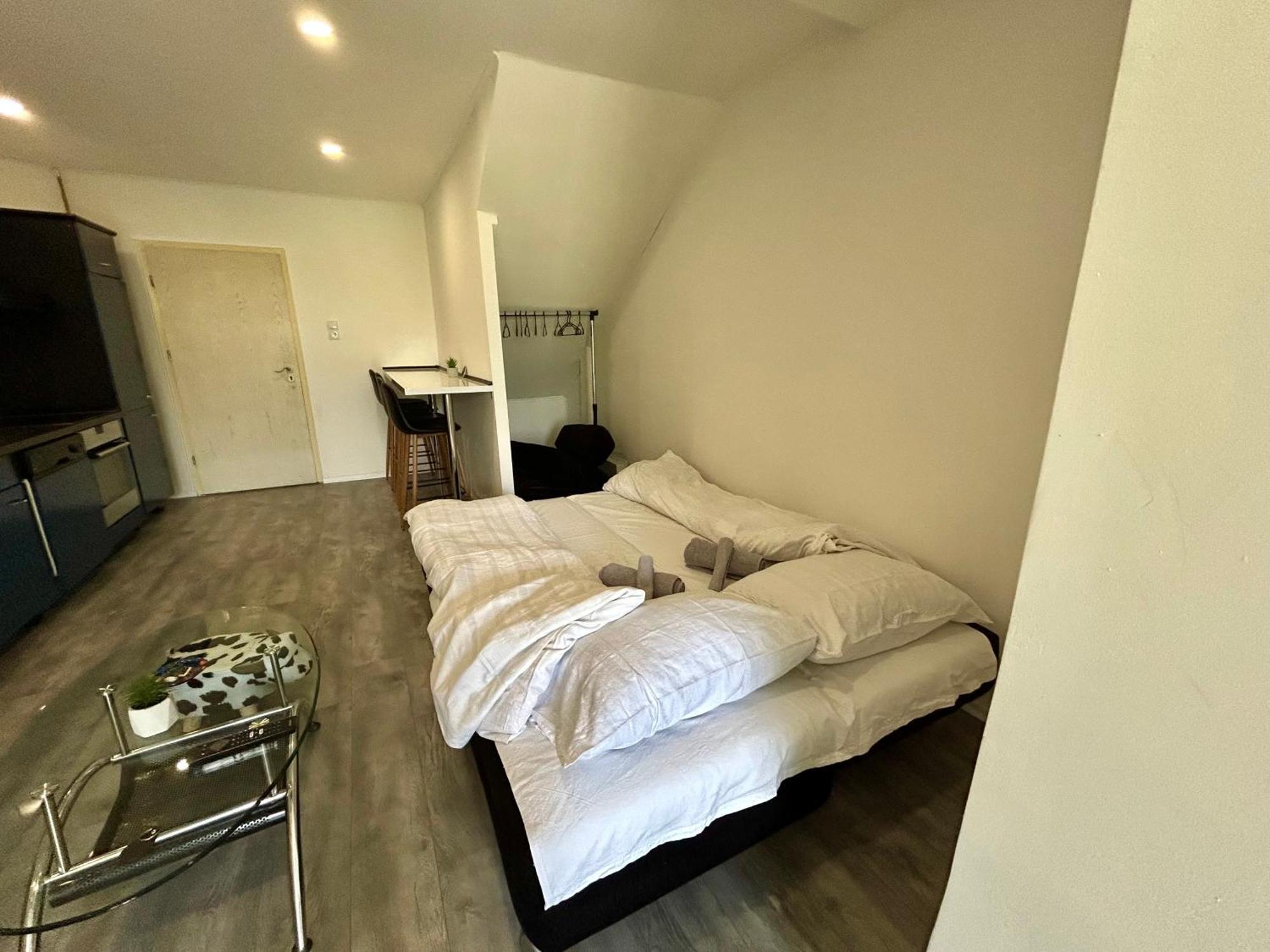Peaceful Pleasure Apartment & Free Private Parking SJJ Buitenkant foto